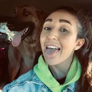 Meet your Posher, Jasmin